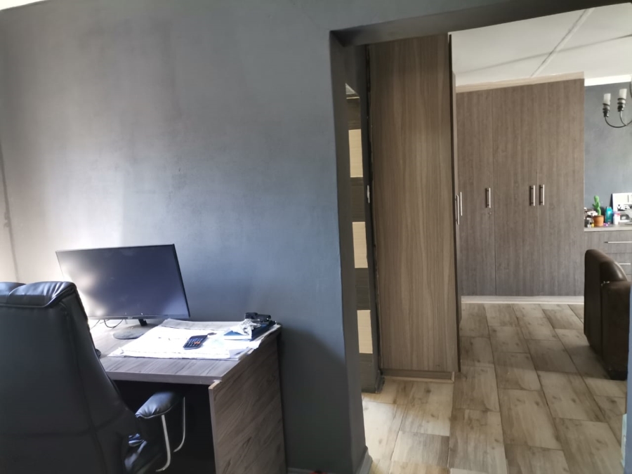 3 Bedroom Property for Sale in Lourierpark Free State